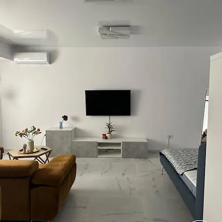 Black Sea - Bear's Navodari