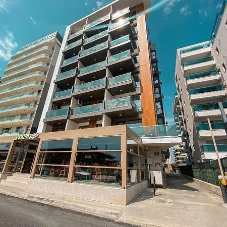 Black Sea - Bear's Apartmán Năvodari