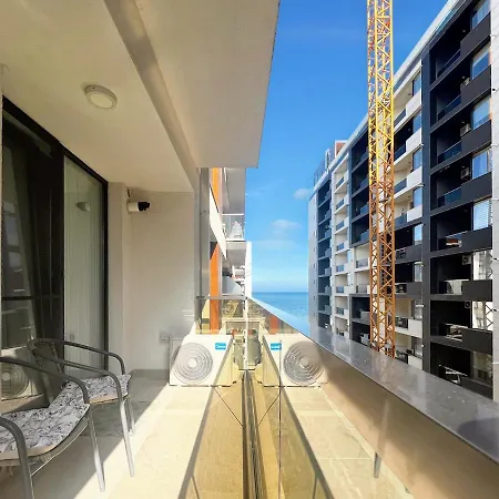 Black Sea - Bear's Lejlighed *